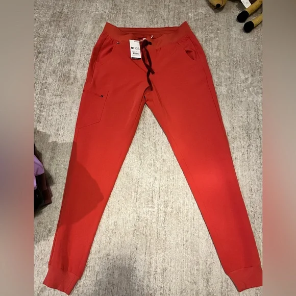 Figs High Waisted Scrub Pants in Clay Size Medium Tall - Picture 1 of 4